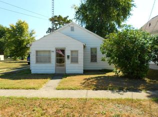 820 Beesley Ave, Jacksonville, IL 62650