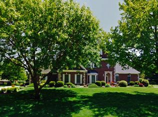 605 Oak Hill Dr, Belleville, IL 62223