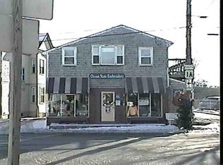 14 Phillips St UNIT 1, North Kingstown, RI 02852