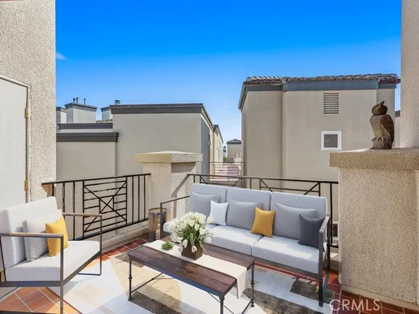 200 Pacific Coast Hwy Unit 416, Huntington Beach, CA 92648