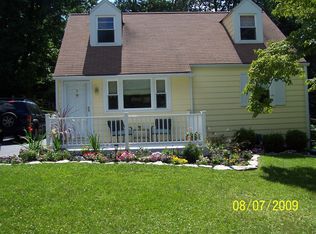 6 Longview Rd, Malvern, PA 19355