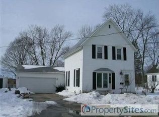 138 S Pleasant St, Lowell, MI 49331