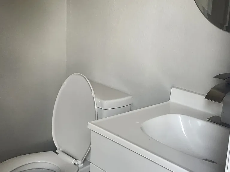 1213 Cavalier Blvd — Photo 3