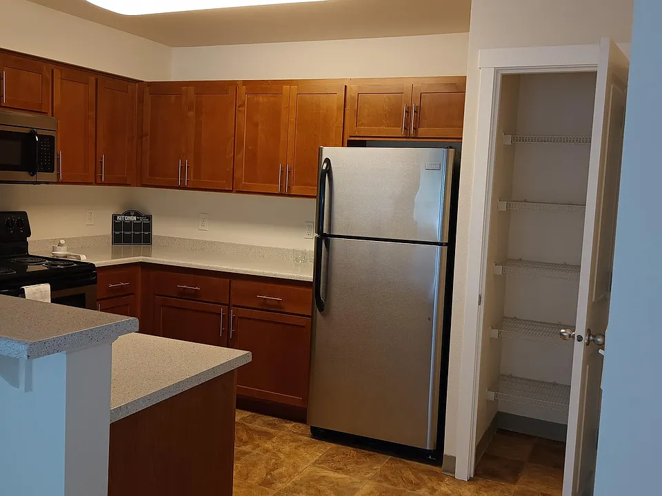 5230 SW 175th Ave #2