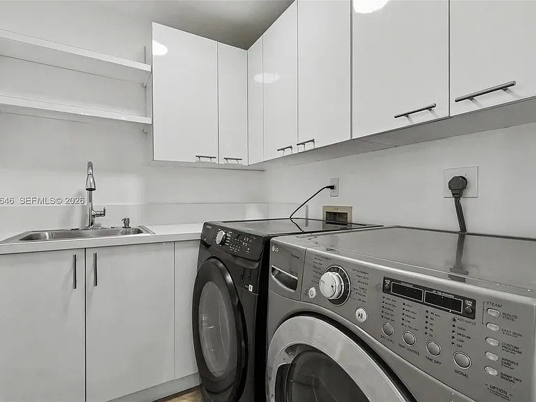 731 Crandon Blvd #208 — Photo 50