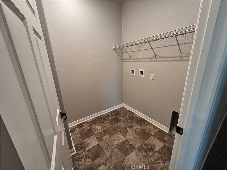 31810 Ives Ct — Photo 7