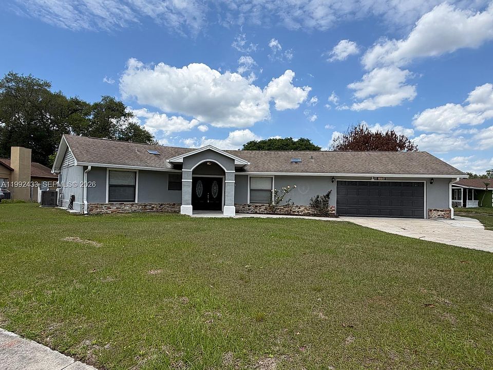 1st image of 2356 Royale Oaks Blvd