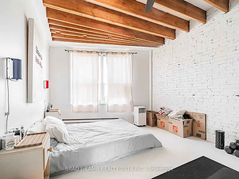 1457 Dundas St W #1 — Photo 5
