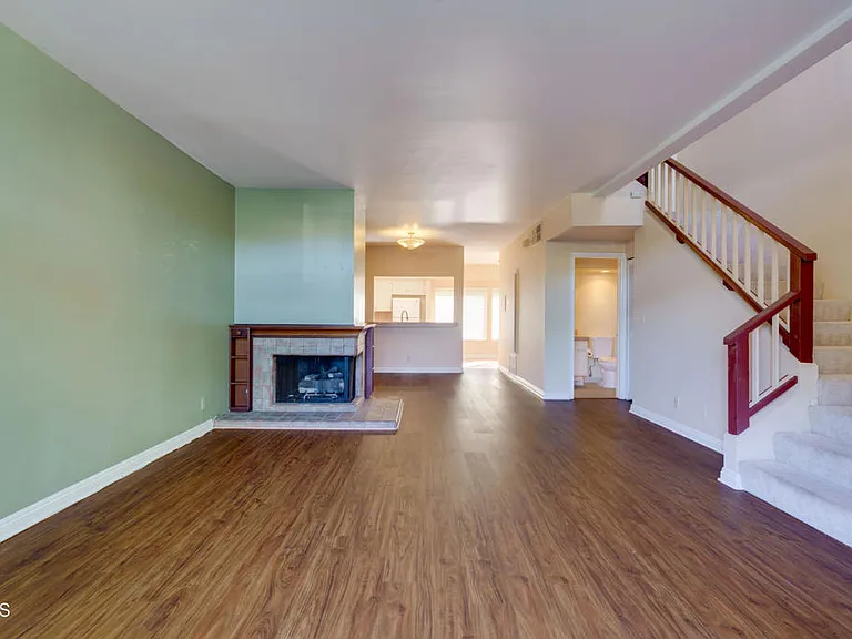 747 E California Blvd #4 — Photo 4