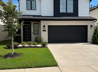 4531 Hogans Alley Dr, Arlington, TX 76001