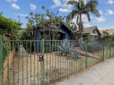 756 E 43rd St, Los Angeles, CA, 90011