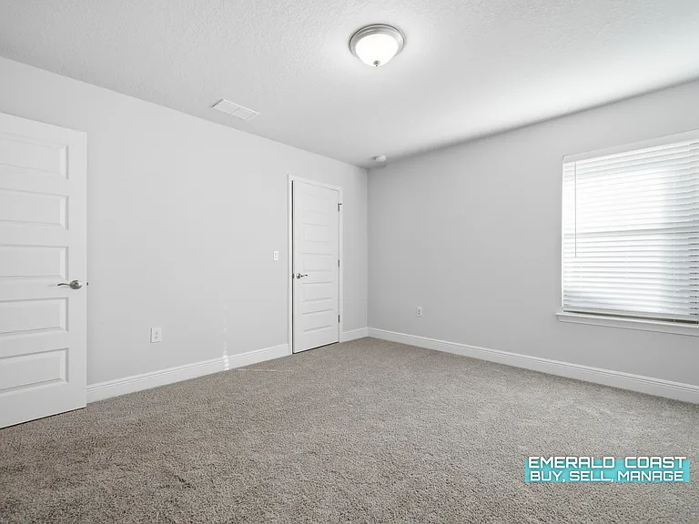 217 Baycliff Dr — Photo 33