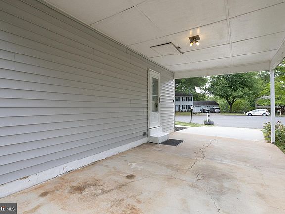 5th image of 9526 Blackburn Dr