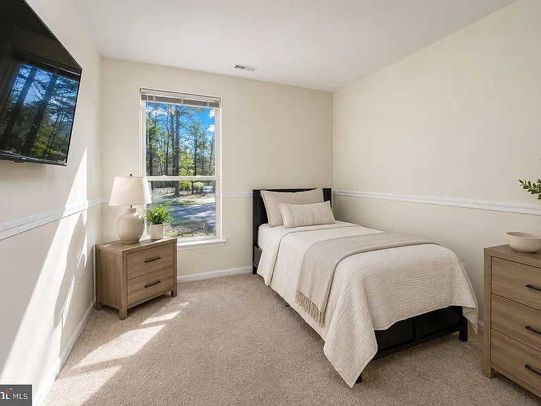 339 Woodlake Dr — Photo 16