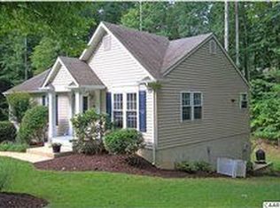 10 Woodridge Rd, Palmyra, VA 22963