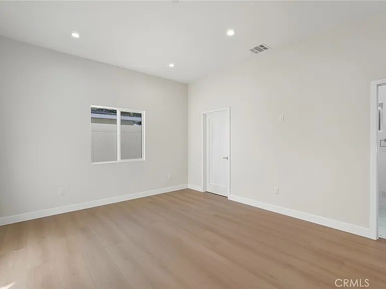 16140 Mayall St #16140 — Photo 10