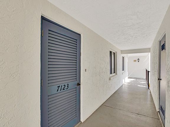 2nd image of 2400 S Ocean Drive #7123