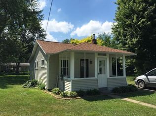 315 S Hooker Ave, Three Rivers, MI 49093