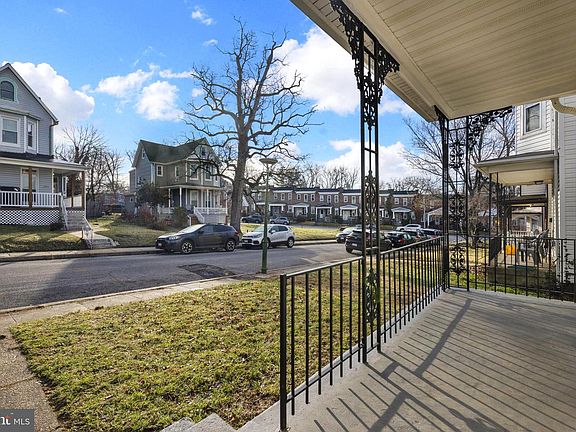 4th image of 3936 Lowndes Ave