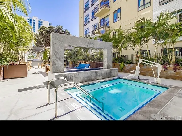 889 Date St — Photo 23