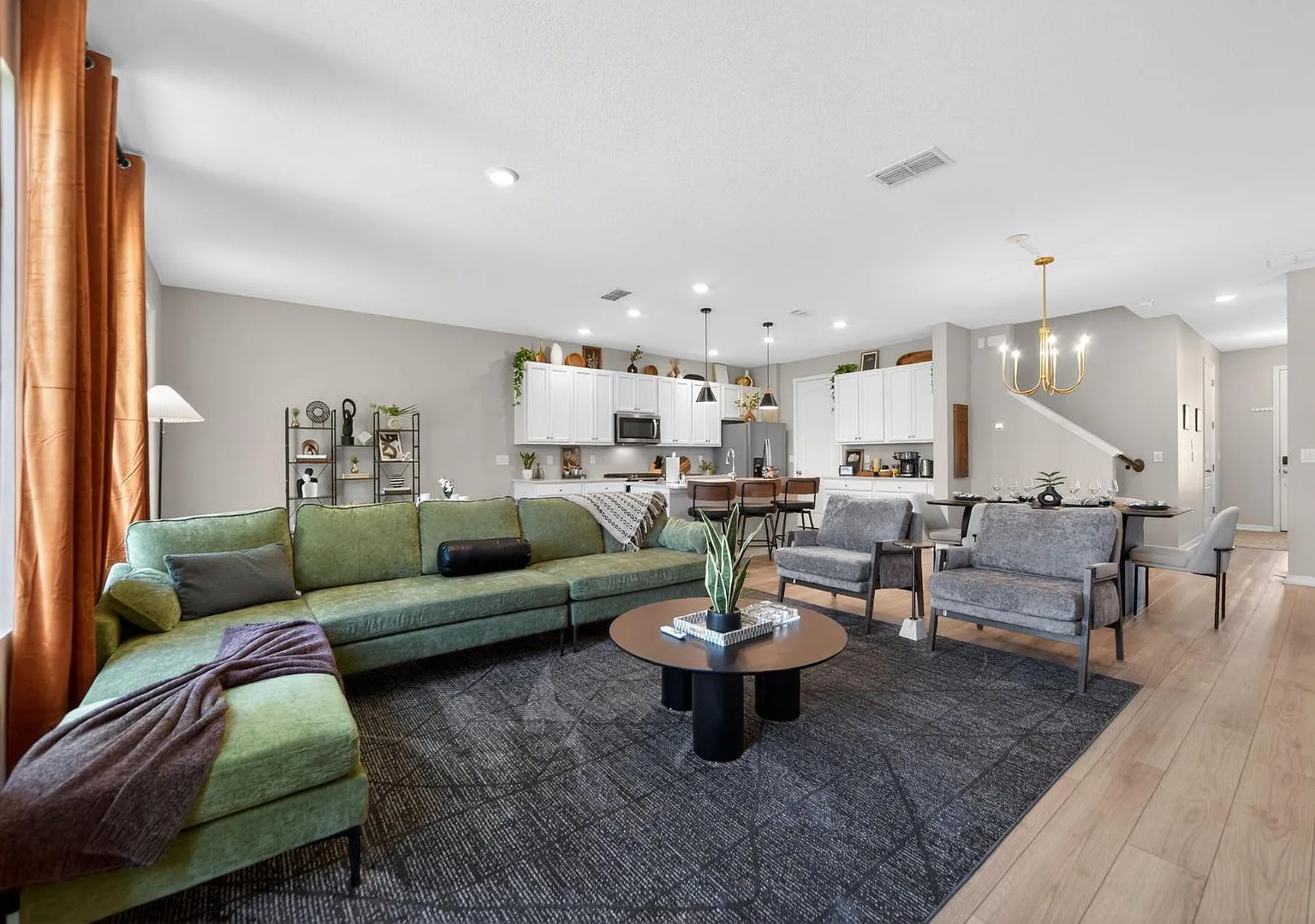 700 Benoi Dr - 700 Benoi Dr — Photo 2