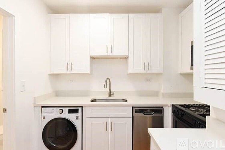 1st image of 1851 W Dickens Ave #1