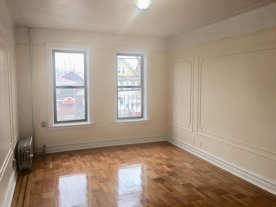 1st image of 10325 121st St #3