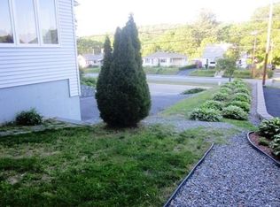 377 Mill St, Worcester, MA 01602