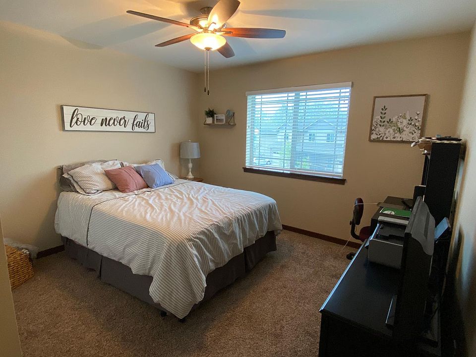 1st image of 47 Jaro Way