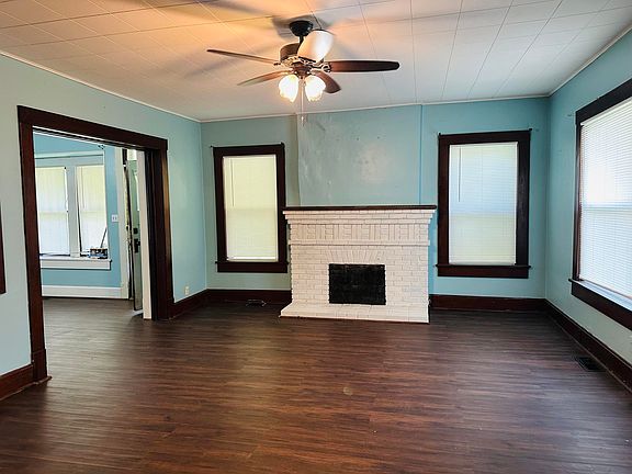 4th image of 514 College St