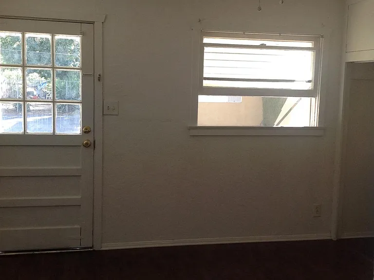 3962 Castleman St — Photo 10