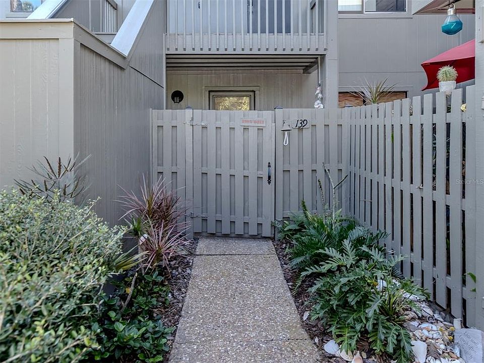 1st image of 139 WOODLAND PLACE #139
