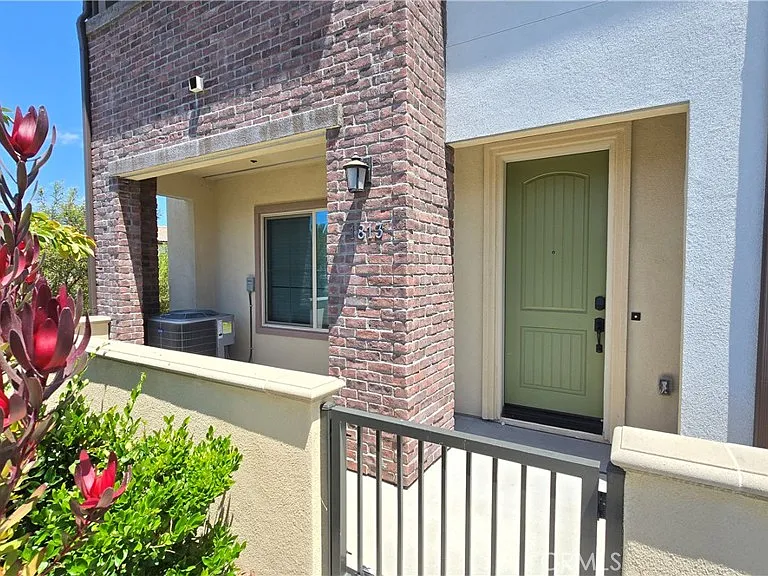 1813 Mesquite Way — Photo 5