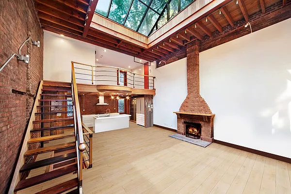 Rented by Stribling | media 26