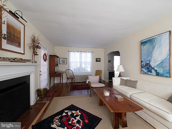 3rd image of 308 Glenburn Ave