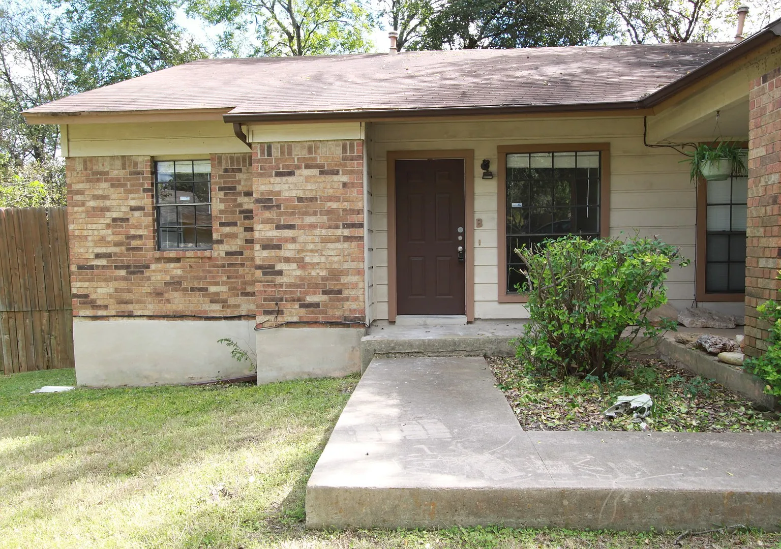 11603 Poplar Cv — Photo 4