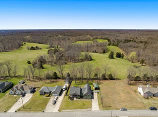 239 Stephen St, Dickson, TN 37055