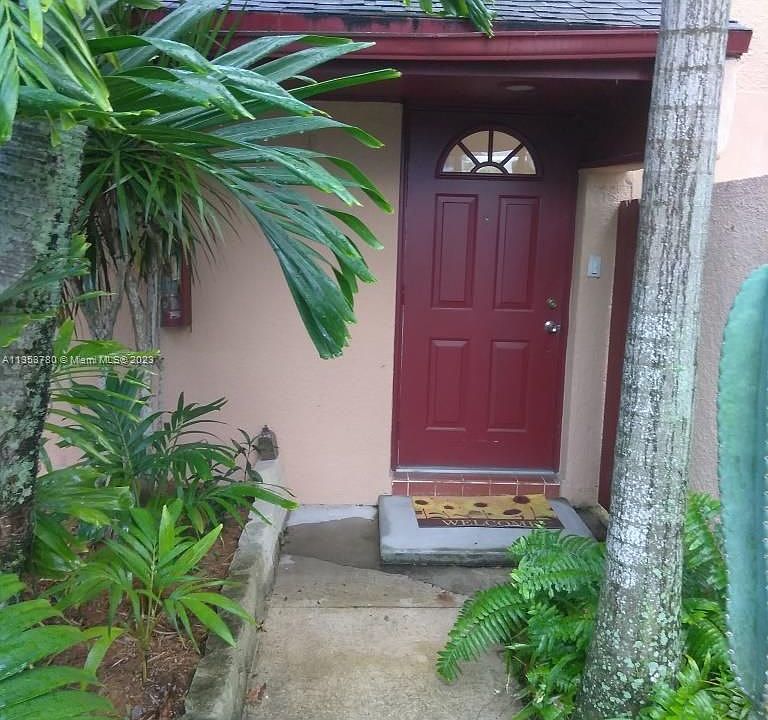 1st image of 15912 SW 91st Ct #B