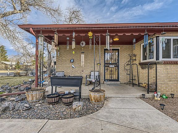 3rd image of 1210 S Dale Court