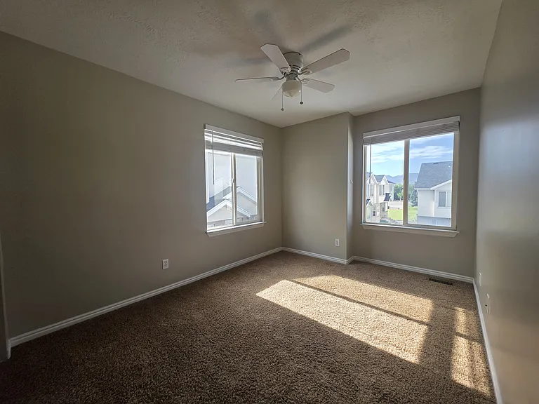 1486 E 1320 S — Photo 12
