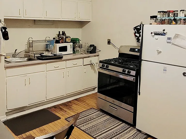 923 W Waveland Ave #1 — Photo 3