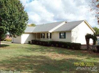 506 Chesapeake Dr, Searcy, AR 72143