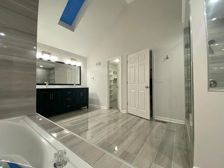5101 NW 57th Pl — Photo 40