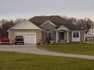 5426 Hamilton Rd, Yoder, IN 46798