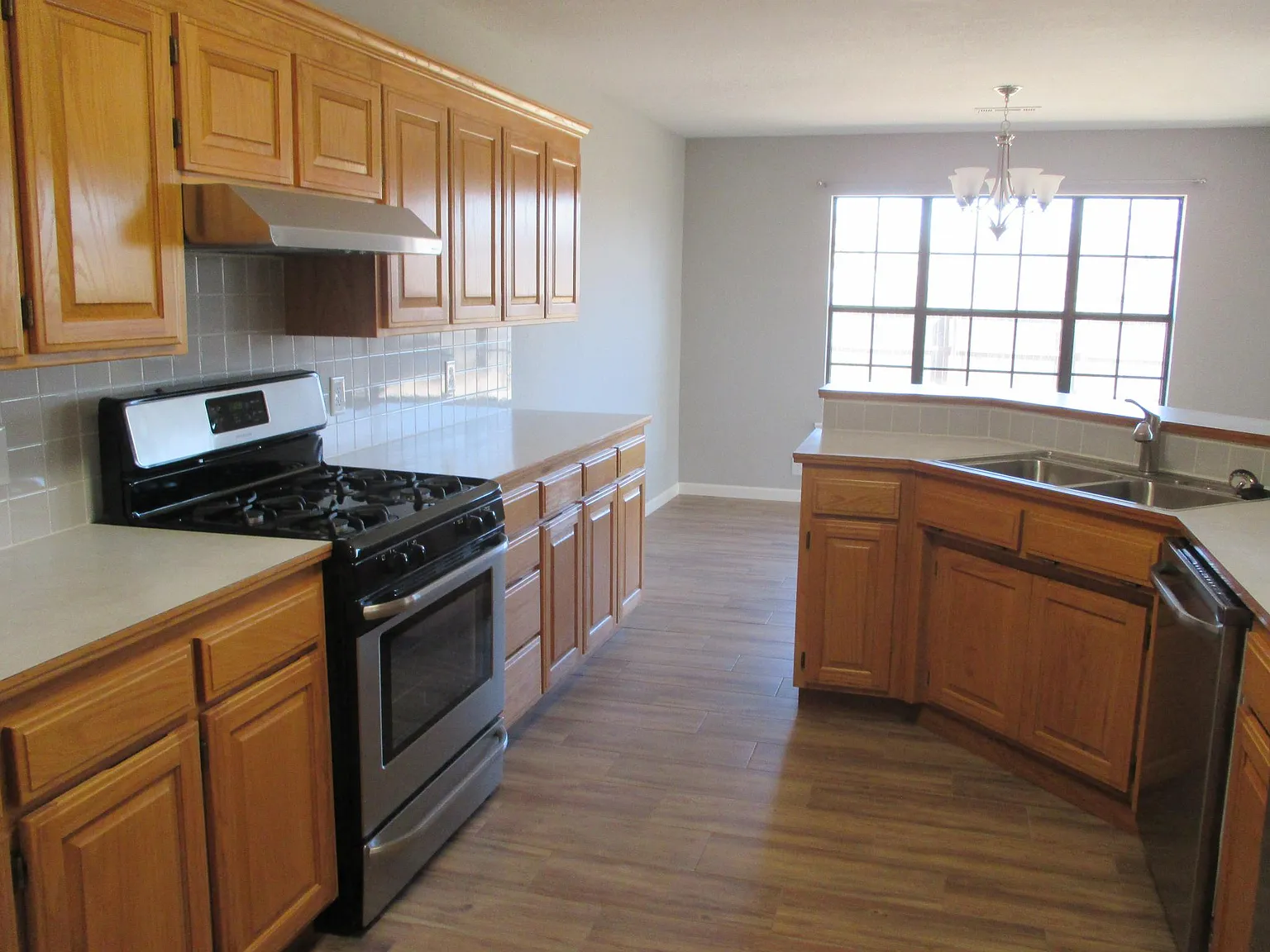 3 bed, 1663 sqft, $1,600 — Photo 4