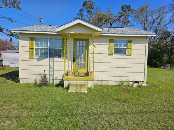 1016 E Bostick Ave, Lakeland, GA 31635