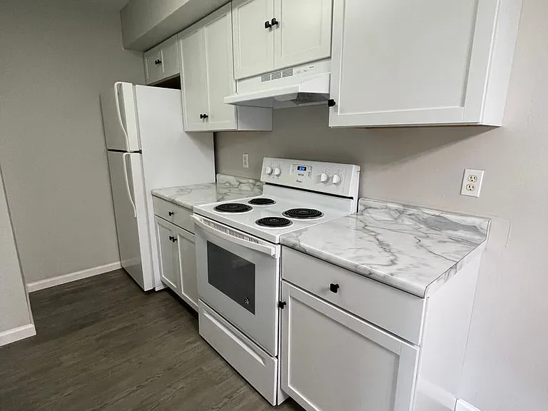 Ironwood Apartments — Photo 2