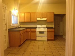 2235 S Robinson Ave, Milwaukee, WI 53207