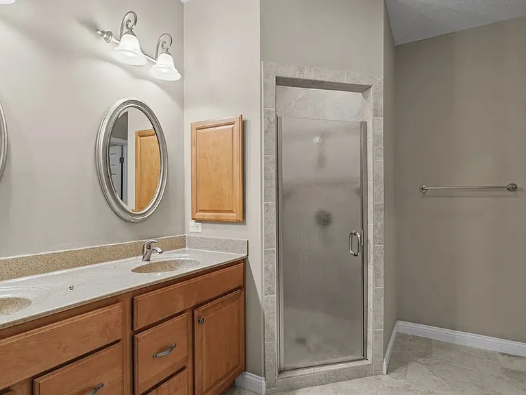 3332 Shrewsbury Dr — Photo 9