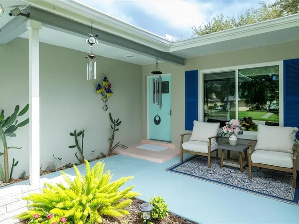 1472 Queen Anne Dr, Palm Harbor, FL 34684